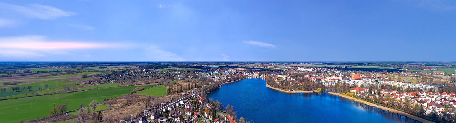 Panorama Choszcna o zachodzie — widok z lotu ptaka